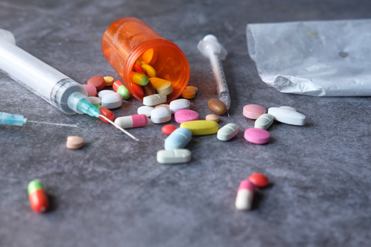 According to 2024 DEA laboratory testing, five of 10 pills tested contain a potentially deadly dose of fentanyl. (Adobe Stock)
