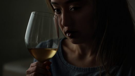 The five-year average annual rate of excessive alcohol deaths per capita in Illinois increased by as much as 52% from 2015 to 2019. (Adobe Stock)