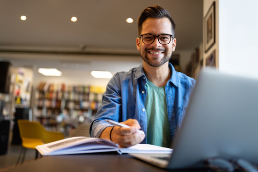 More than half of the bachelor's degrees offered at Indiana's public colleges and universities could be eliminated under an eleventh-hour provision added to the state budget. (Adobe stock)