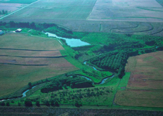 photo of a farm that employs conservation practices  Courtesy of: USDA.gov