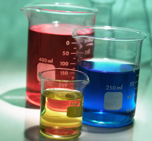 PHOTO: Chemicals in beakers