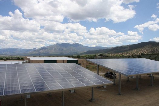 Cutline: 98.7kw solar array at Taos Charter SchoolPHOTO credit: Sol Luna Solar