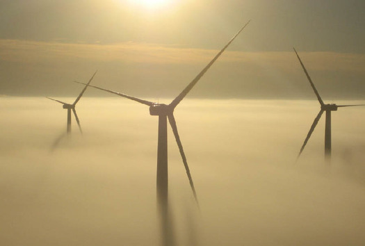 Missouri's first utility-scale windfarm at King City             Photo credit: John Deere Wind Energy