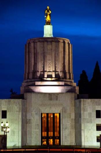 PHOTO: The Oregon State Capitol is a busy place this week, as lawmakers started their organizational session. The regular session begins on Feb. 1. Photo by Gary Halvorson, Oregon State Archives.