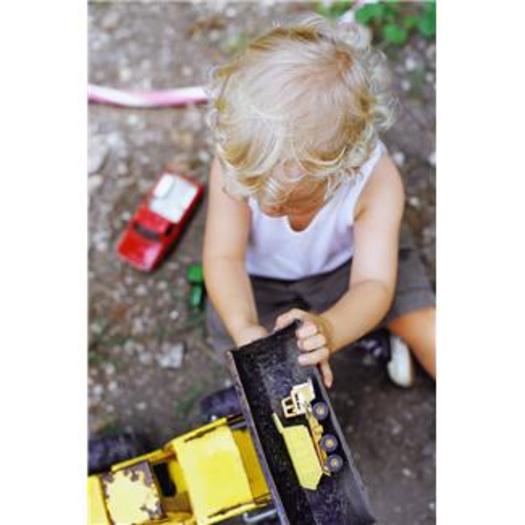 PHOTO: As parents across the nation get their last-minute shopping done, they're reminded that they should still take the time to make sure the toys they're picking out are not dangerous or toxic. CREDIT: Microsoft Images.