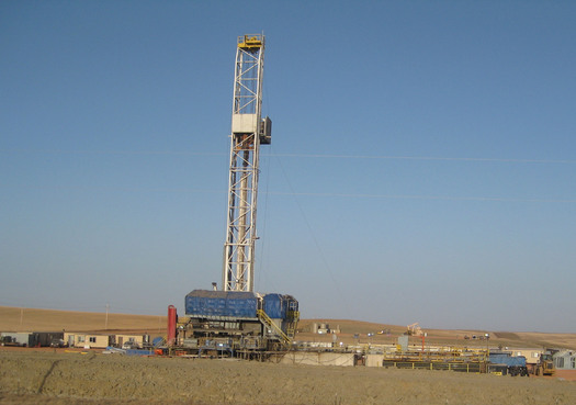 PHOTO: There have been calls recently to lift the crude-oil export ban, but before that's done, a new report makes the case that the onshore royalty rate should be updated. It hasn't changed since 1920. Photo courtesy of USGS.
