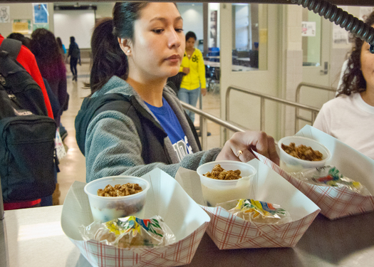 PHOTO: Healthy choices? An Ohio school district is standing out for its creative strategies to bring healthy meals and snacks to its students. Photo credit: Bob Nichols/U.S. Department of Agriculture.