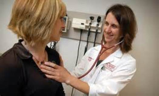 PHOTO: During National Women's Health Week, women in Arizona and nationwide are being are being reminded of the importance of annual well-woman exams in the prevention and early treatment of disease. CREDIT: University of Alabama.