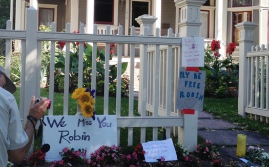 PHOTO: Actor and comedian Robin Williams reportedly took his own life on Monday. A memorial has sprung up outside the house in Boulder CO where parts of his show Mork and Mindy was filmed. Photo credit: David Crandall