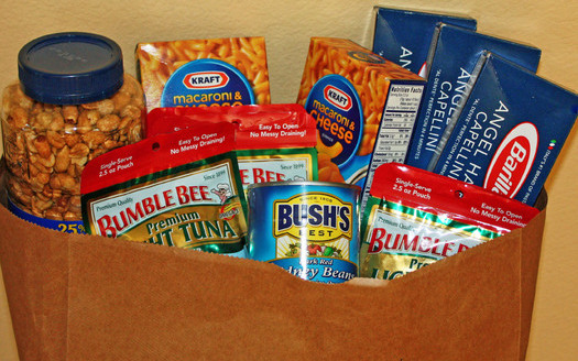 PHOTO: According to Feeding America's new Hunger in America 2014 report, one in seven Americans depends on food bank assistance, while one in five U.S. households served by Feeding America food banks has at least one member who has served in the military. Photo credit: Deborah C. Smith