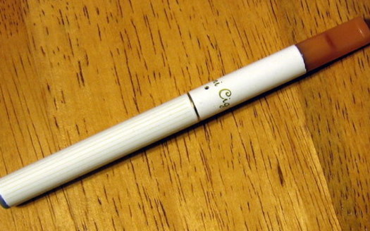 Photo: While cigarette smoking rates have gone down, the use of e-cigarettes has more than made up for that decrease, according to a new report from the Centers for Disease Control and Prevention. Photo credit: jakemaheu/WikimediaCommons. 