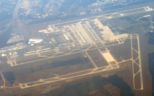 The EPA announced that carbon emissions from aircraft should be regulated under the Clean Air Act, which might help clear the air over busy Dulles International Airport. Photo credit: Dick107/Wikimedia.