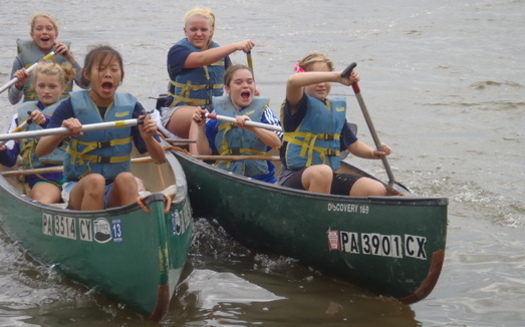 Water-quality programs in the field reinforce classroom lessons for Pennsylvania kids. Courtesy: Chesapeake Bay Foundation.
