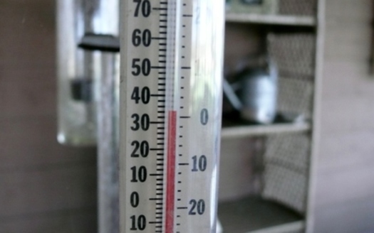 The thermometer is looking like winter in Kentucky, a reminder that January 11 is when the federal crisis heating assistance program begins. (Greg Stotelmyer)