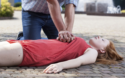 Bystander CPR can double or even triple the odds of survival for a cardiac arrest victim. Credit: Katarzyna Bialasiewicz