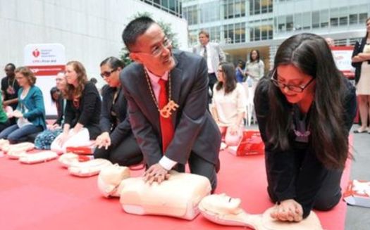 The American Heart Association and other organizations are trying to pass legislation in Wisconsin to ensure all students learn compression-only CPR. (heart.org)
