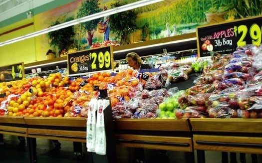 Law designed to protect grocery store workers draws opponents in the grocery industry. (Cindy Kalamajka/freeimages.com)