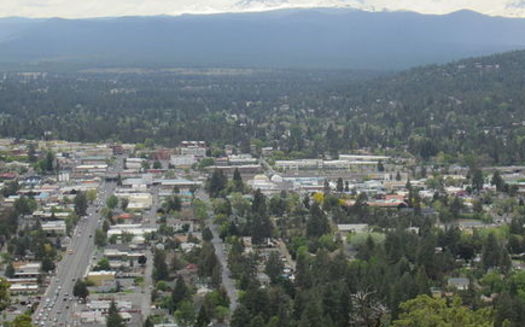 Bend is considering expansion of its urban growth boundary to accommodate the city's rapidly-growing population. (Another Believer/Wikimedia Commons)