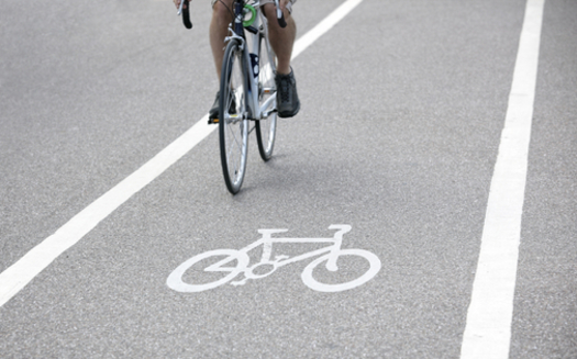 More than 40 Minnesota mayors want state lawmakers to include adequate funding for new bike and walking paths in the next transit budget. (iStockphoto)