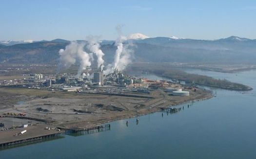 At full strength, a proposed coal-export terminal in Longview would ship 44 million tons of coal overseas each year. (Sam Beebe/Ecotrust)