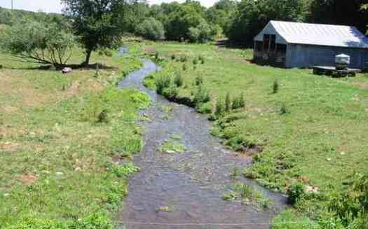 Environmentalists say many of Wisconsin's small, clean streams are drying up because of high-capacity wells used to provide water for huge factory farms. (USGS-WI)