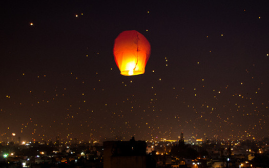 Sky lanterns such as this one are illegal to use by Tennesseans unless they have a commercial license to set off fireworks. (Bhavishya Goel/Flickr)