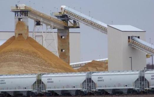 Wisconsin environmentalists don't trust a draft report that says fine sand generated by the frac sand industry isn't harmful to health. (Sierra Club)