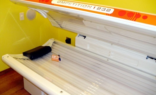 A lack of policies to regulate the use of tanning beds contributes to low marks for Utah in a new report on cancer policies. (jdurham/morguefile)