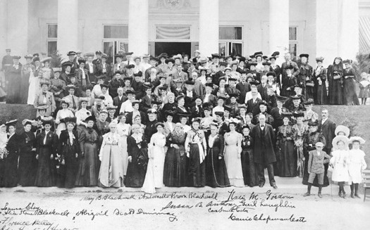 Above, delegates to the annual National American Woman Suffrage Association Convention in Portland, 1905. (Oregon Historical Society)