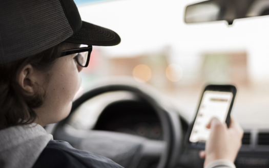 Distracted driving is now one of the leading causes of traffic accidents and Illinois has seen one of the largest spikes in traffic fatalities over the past two years. (iStockphoto)