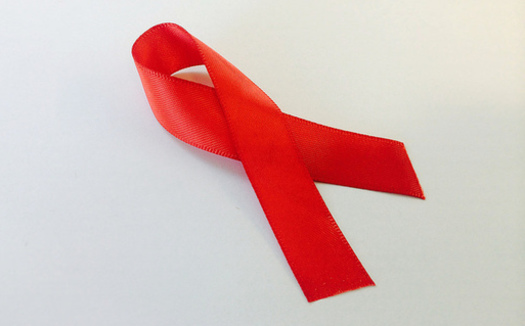 About 1.2 million Americans, including 2,000 Iowans, are living with HIV. (NIAID)