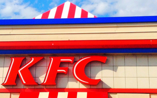 By the end of next year, KFC will be the largest fast food chain to commit to serving chicken that isn't raised using antibiotics. (Mike Mozart/Flickr) 
