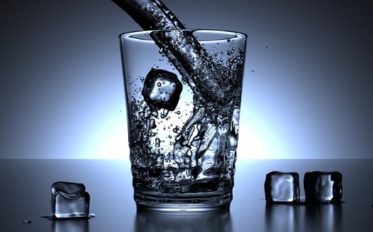 Hydration is the key to avoiding heat-related illness, especially in humid climates. (Pixabay)