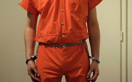 The number of young people locked up in Illinois has dropped by more than 60 percent in the past few years. (Rainerzufall1234/Wikimedia Commons)