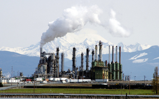 Oregon has set a goal of reducing carbon emissions 80 percent below 1990 levels by the year 2050. (RVwithTito.com/Flickr)