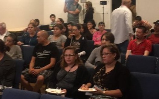 Latino groups gathered Tuesday evening in Phoenix to watch the State of the Union address. (Promise Arizona)