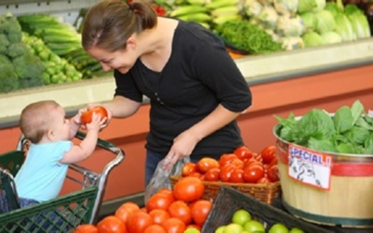 Washing fruit and vegetables before eating them is one way to avoid foodborne illness. (fda.gov)