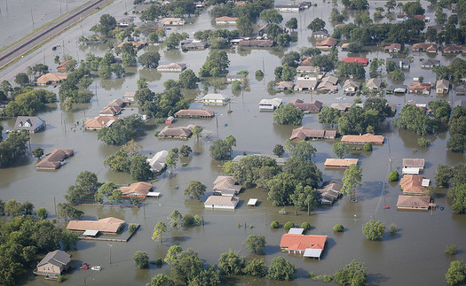 Un nuevo reporte sugiere mejorar, en las instalaciones de vida asistida de Texas, los protocolos de respuesta ante desastres.<br />(SC National Guard/Flickr)