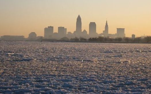 Climate change is expected to cause thinner levels and earlier melting of ice in places such as Cleveland going forward. (teknorat/Wikimedia Commons)