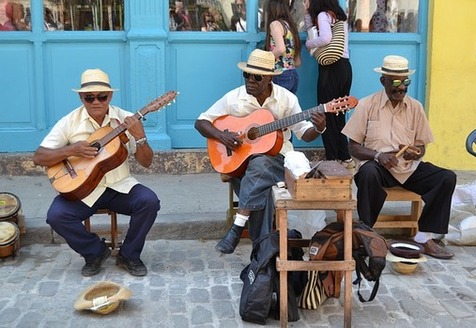 The Trump administration's reinstatement of a travel ban to Cuba makes it far more difficult for Americans to visit, reducing tourism dollars local residents had come to rely on. (hoeldino/Pixabay)