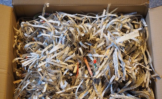 Prevent identity theft by shredding documents containing personal information. (Hans/Pixabay)
