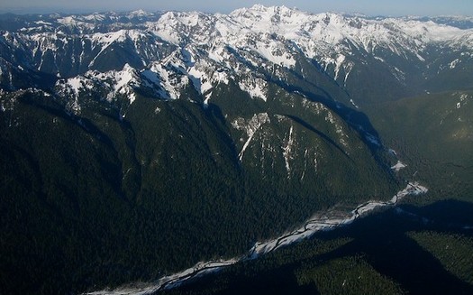 A bill in Congress would protect the Olympic Peninsula's Queets River. (Sam Beebe/Flickr)