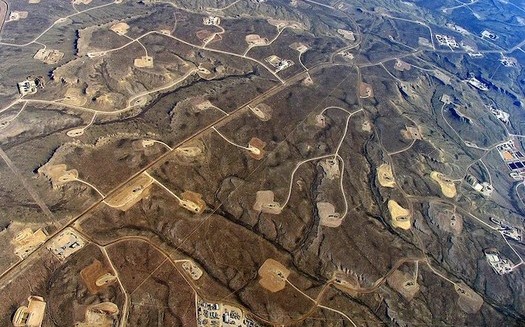 A new report calls on the U.S. Bureau of Land Management to establish oil and gas bonds based on the actual cost of reclamation at each well. (Simon Fraser University)