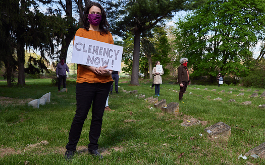 Families and advocates demand testing of all incarcerated people and clemency for those most at risk of COVID-19.  (Walter Hergt/North Star Fund)