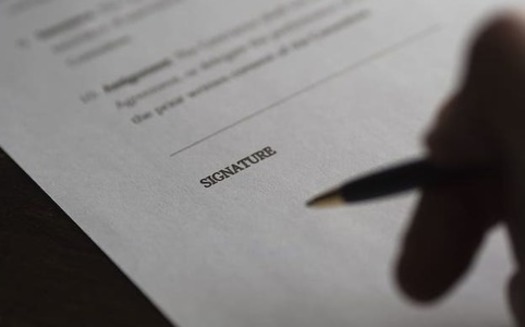 A current initiative gathering signatures for the November ballot would ban lobbyists, elected officials, party leaders, current and former political candidates or their family members from serving on independent citizens commission charged with redrawing voting district maps. (Pixabay)