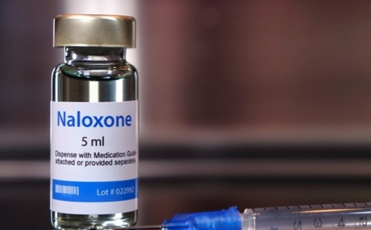 Take-home naloxone programs are becoming more prevalent during the COVID-19 pandemic. (Adobestock/Flickr)