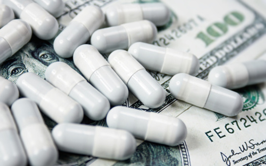 A partir de agosto de 2020, los fabricantes farmacéuticos lanzaron un agresivo ataque <br />contra entidades cubiertas por el programa 340B al negarse a enviar medicamentos con precio 340B a farmacias locales que amplían el alcance de los centros de salud, conocidas como farmacias de contrato. (Adobe Stock)<br />