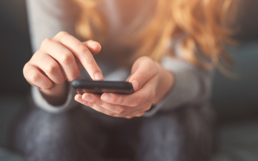 The California Parent and Youth Helpline is open to the state's 9.3 million children, as well as their parents and caregivers. (Sebra/Adobe Stock)<br /> <br />