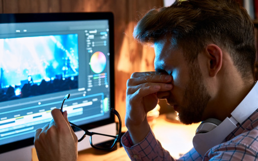 The American Academy of Ophthalmology recommends that to reduce glare, consider a matte screen filter for your device. Adjusting the brightness and contrast of your screen and dimming nearby lighting can also help reduce eye strain. (AdobeStock)