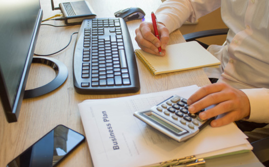 The survey demonstrates that despite inflationary pressures and interest-rate hikes, small businesses expect to create jobs in 2023. (Adobe Stock) 